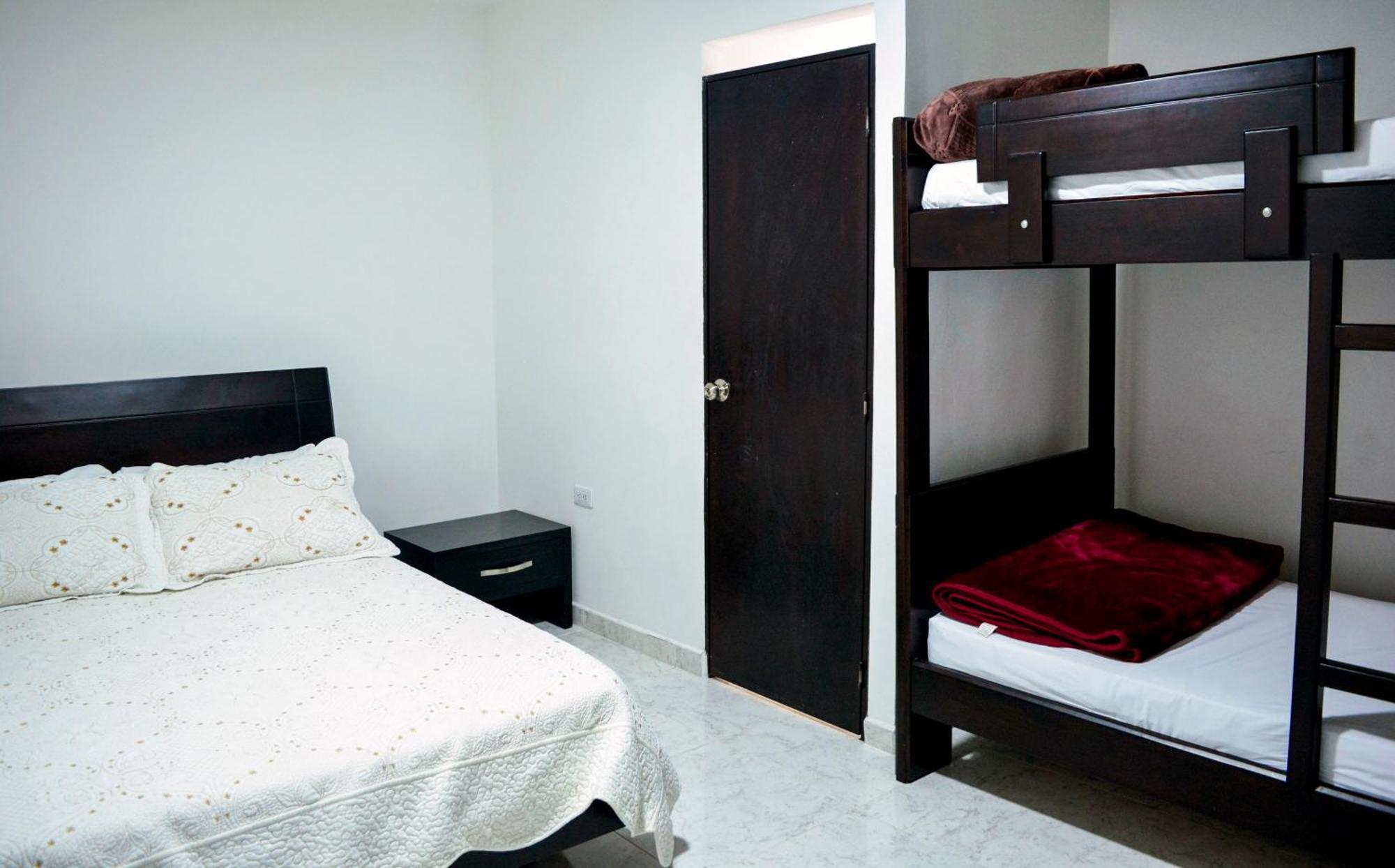מניזאלס Hotel Madeira מראה חיצוני תמונה